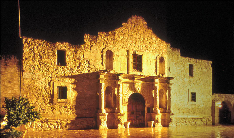 Night shot of the Alamo
