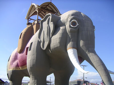Lucy the Elephant Statue